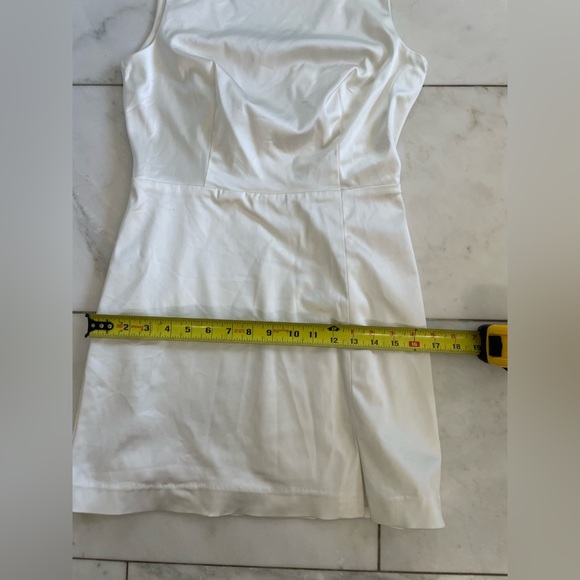 House of Harlow 1960 women’s size 6 high front deep V back satin look mini dress - Picture 6 of 10